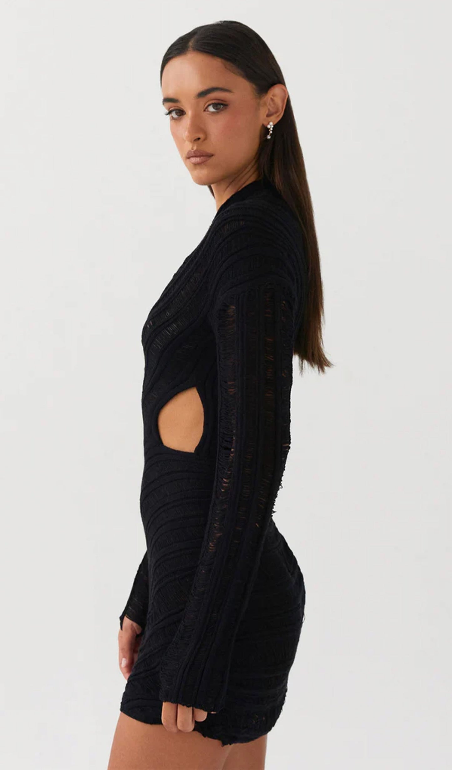 JULIETTE™ | ELEGANT MINIKLÄNNING MED UTSKÄRNING OCH STRUKTUR