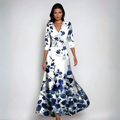 CASSANDRA™ | ELEGANT BLOMMIG OMSLAGSKLÄNNING